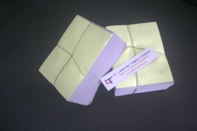 Kertas Perkamen Buram